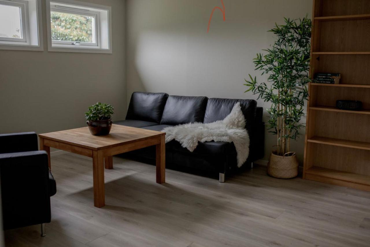 Jasund Sunview Apartment Lyngdal Exterior foto