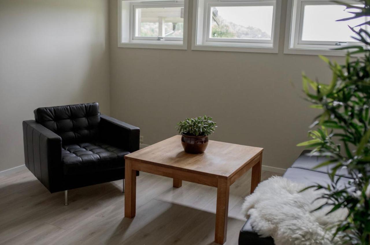 Jasund Sunview Apartment Lyngdal Exterior foto